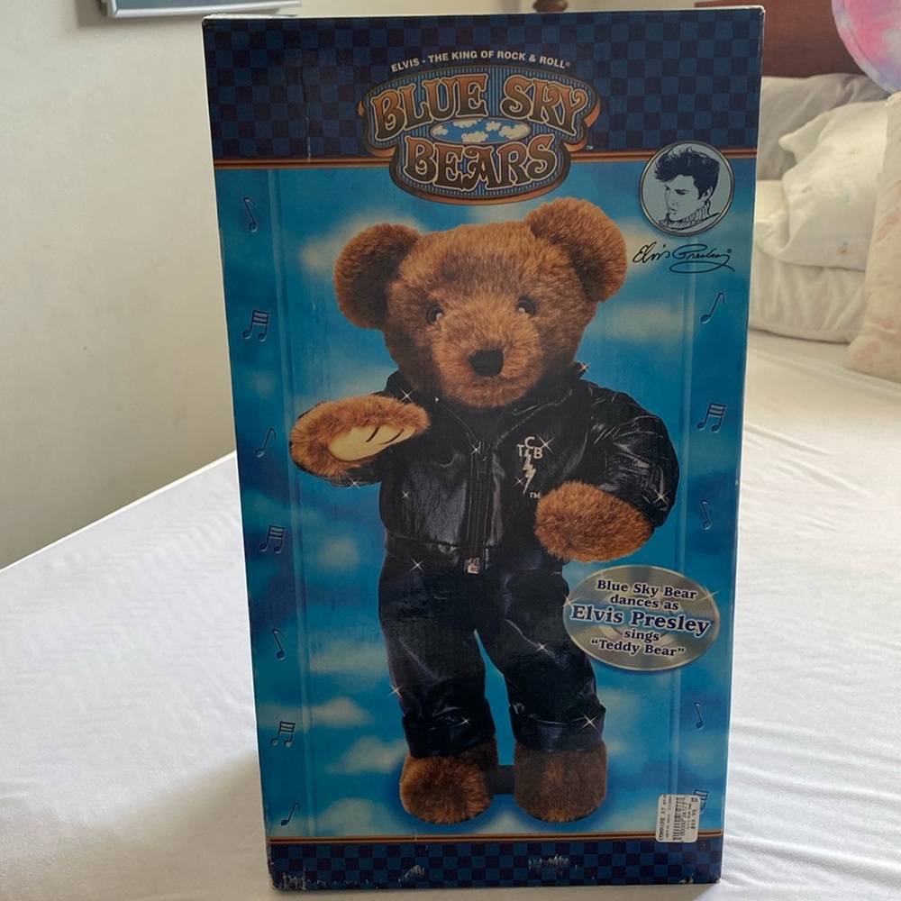 Elvis Presley dancing singing bear from Graceland NEW in Box Hips Move & Shake